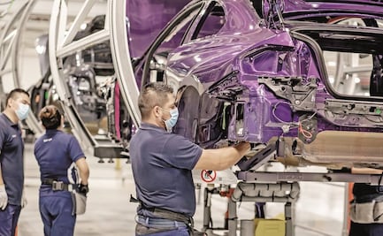 BMW cambia plan de fabricación por falta de semiconductores