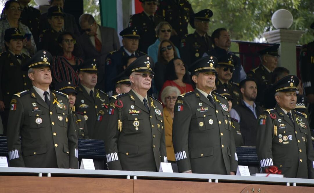 Secretario de la Defensa Nacional, Luis Crescencio Sandoval encabezó la ceremonia por los 200 años de la creación del Estado Mayor en Campo Marte. Foto: Especial
