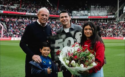 Chucky Lozano recibe homenaje por sus 50 anotaciones con el PSV Eindhoven