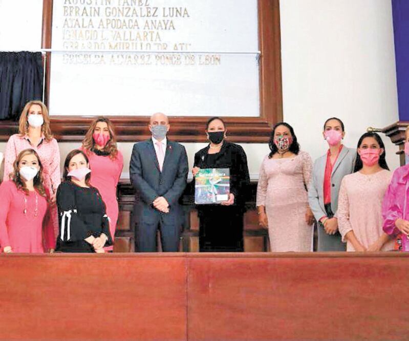 La inscripción del nombre de Griselda Álvarez Ponce de León fue aprobada por el Cabildo del ayuntamiento de Guadalajara. Foto: Especial