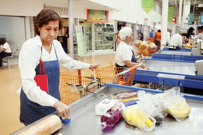 Inicia prohibición de bolsas de plástico en centros comerciales