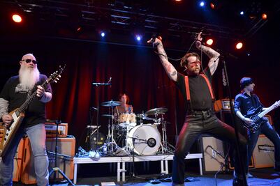 Eagles of Death Metal reanuda su gira en Suecia