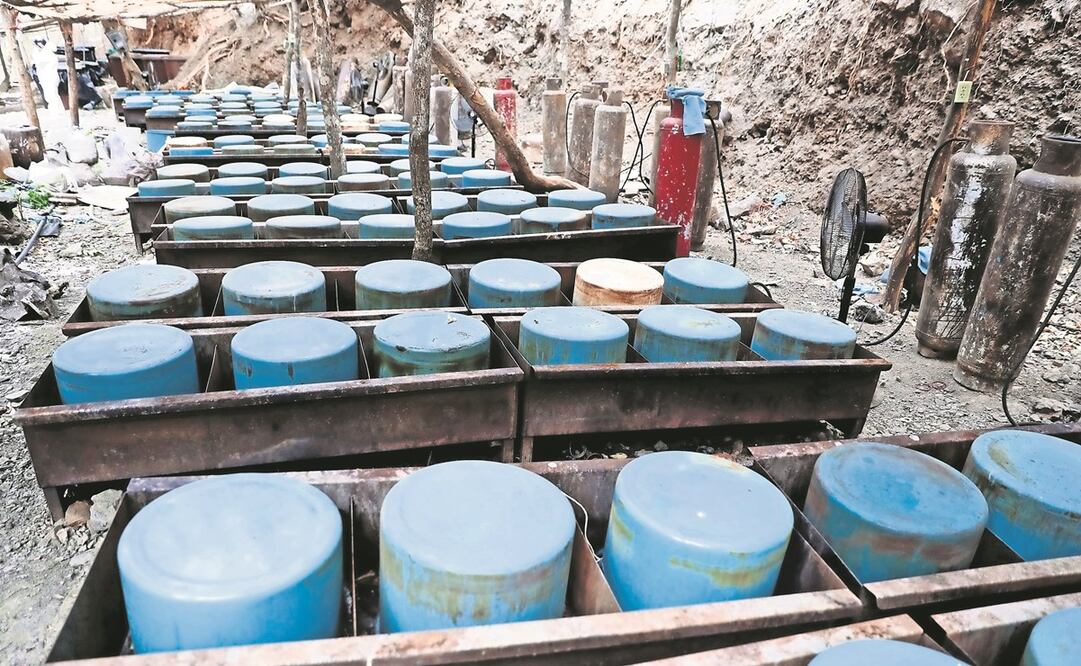 Los grupos criminales mexicanos elaboran mayores cantidades de drogas sintéticas en laboratorios clandestinos, advierte el organismo. Foto: Archivo/EL UNIVERSAL.