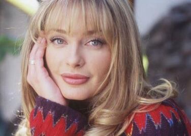 ¿Recuerdas a Joana Benedek? Sorprende con boda a sus 51 años 