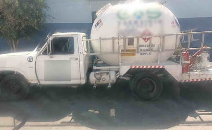 Detienen a hombre que transportaba 500 litros de gas LP robado en Tultitlán