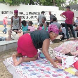 Ola migrante trae a personas desde Haití, África y Asia