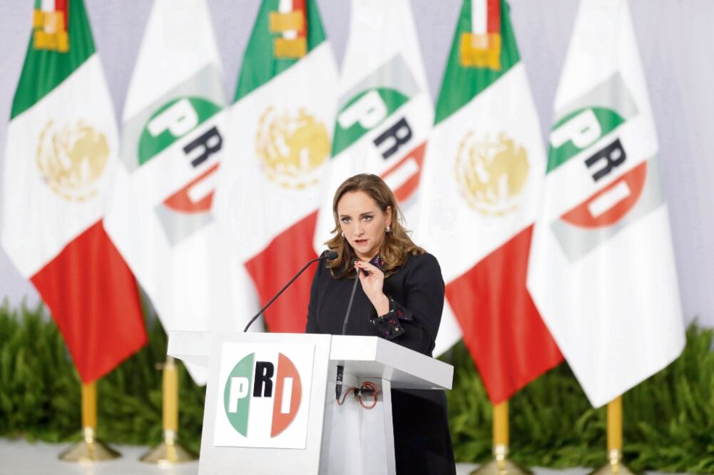 La actual dirigente nacional del PRI, Claudia Ruiz Massieu, reiteró su respaldo al método de elección directa por la base militante. Foto: ARCHIVO EL UNIVERSAL