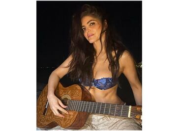 Piden a Ana Bárbara que no adopte a la hija de Mariana Levy