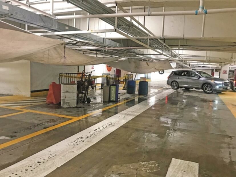 Lluvias provocan filtraciones en San Lázaro