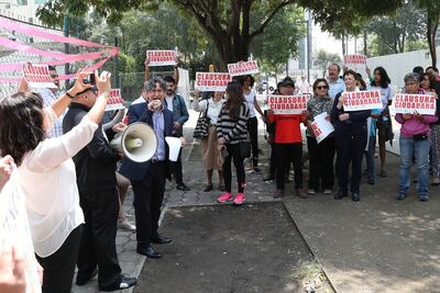 “Clausuran” vecinos proyecto de 200 departamentos en MH