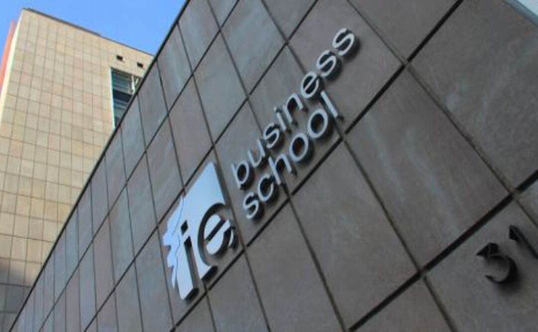 El Tech MBA proporciona una experiencia de aprendizaje experiencial e inmersiva en áreas de tecnología, management y liderazgo transformacional para directivos que quieran desarrollar su carrera en compañías tecnológicas y/o centradas en tecnología