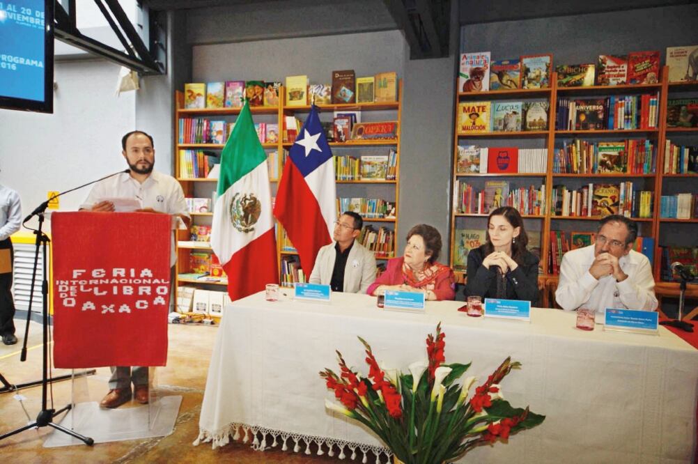 Guillermo Quijas-Corzo, director de la FILO, en la presentación del programa (CORTESÍA FILO)