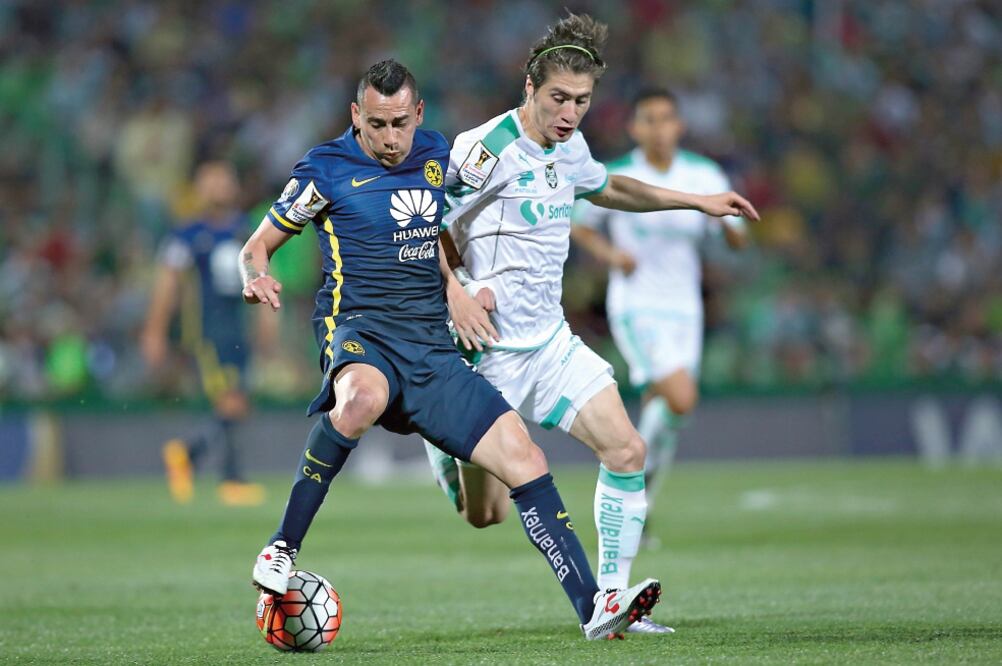 Rubens Sambueza buscó crear oportunidades de gol, pero fue anulado (JOSÉ MACÍAS. IMAGO7)