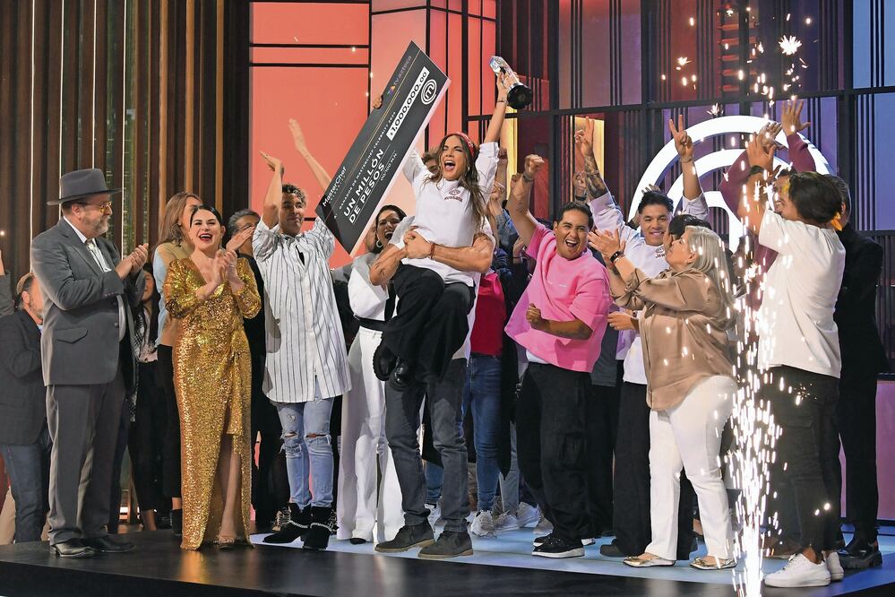 La actriz indica que se sometió a mucho estrés. Foto de Azteca