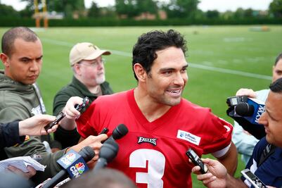 Mark Sánchez firma con los Redskins