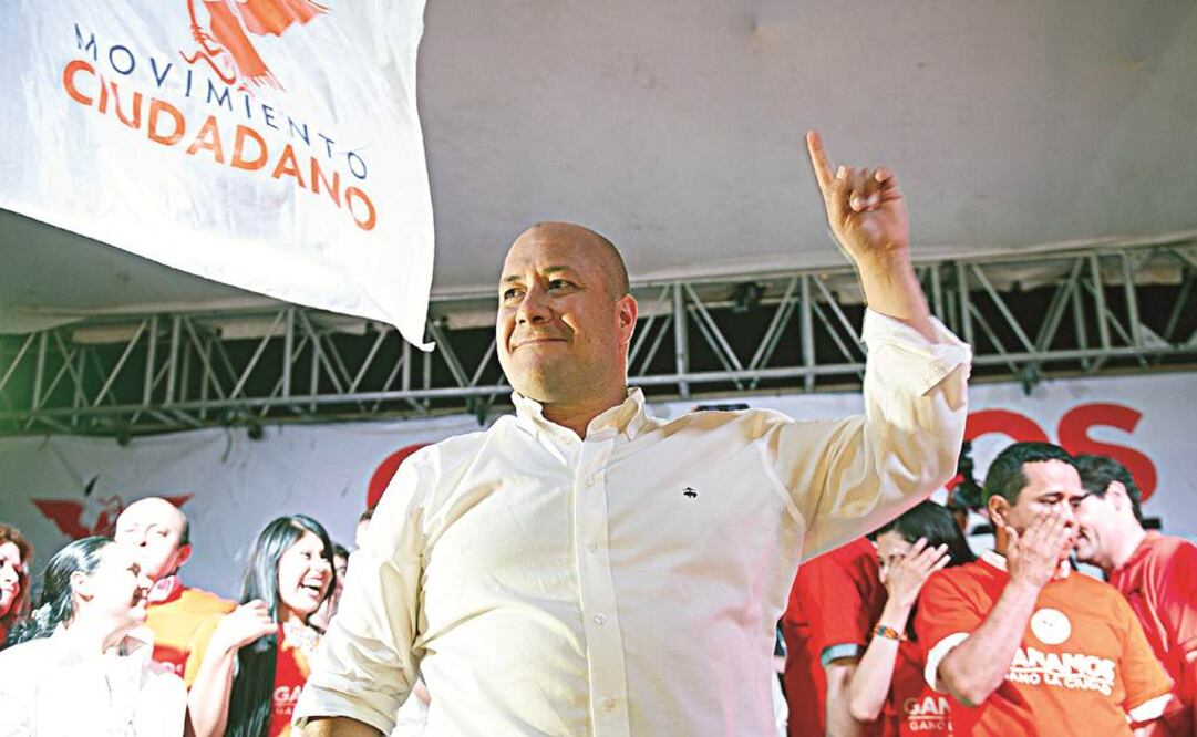 Enrique Alfaro celebra su triunfo