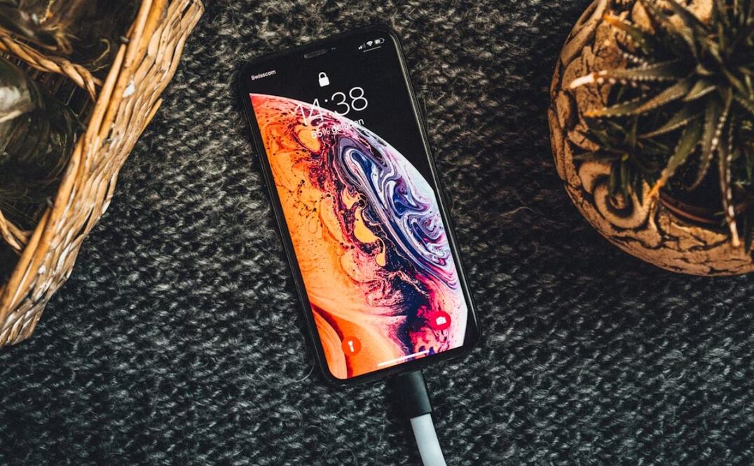 La batería de los dispositivos iPhone puede resultar afectada por ciertos hábitos. Foto: Unsplash