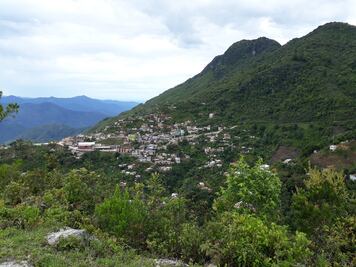 Deslave de cerro sepulta a 6 personas en San Pedro Ocotepec, Oaxaca