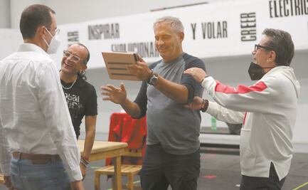 Reír y salvar el teatro por el mismo boleto