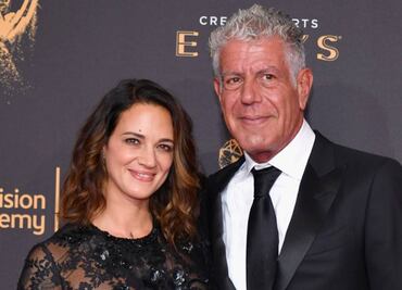 Rose McGowan defiende a Asia Argento tras suicidio de Anthony Bourdain