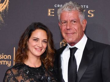 Rose McGowan defiende a Asia Argento tras suicidio de Anthony Bourdain