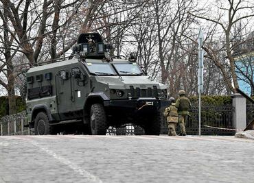 Rusia ingresa a Ucrania por Crimea, por tierra