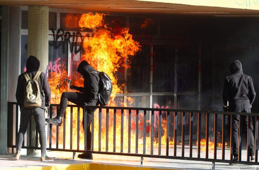 UNAM acuerda eliminar artículo 15 que prevé expulsión por actos vandálicos. Foto: Especial
