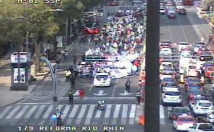 Integrantes de la CNTE complican Reforma; se dirigen a SEGOB