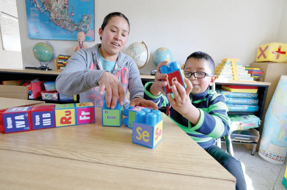 Juana Guerrero, madre de Axel, quien fue diagnosticado con histiocitosis de células de Langerhans. (GERMÁN ESPINOSA. EL UNIVERSAL)
