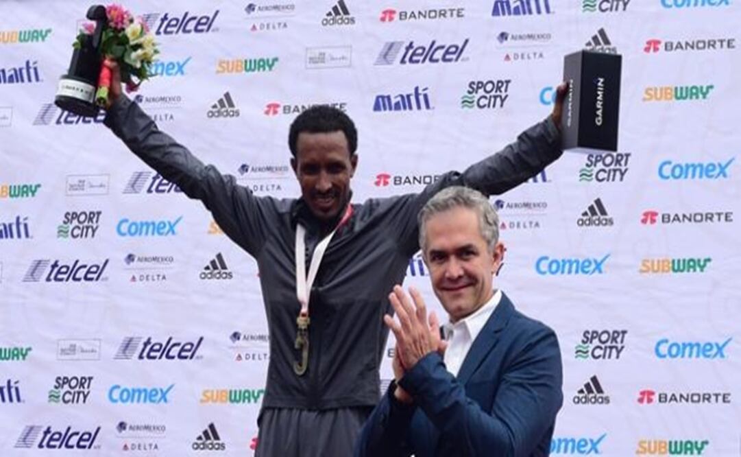 Fikadu Kedebe and Mayor of Mexico City, Miguel Ángel Mancera - Imago7