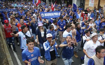 Barra de Cruz Azul realiza mega caravana previó al duelo contra Pumas