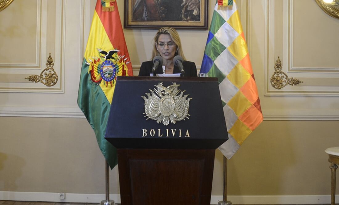 Jeanine Áñez fue sentenciada por la Justicia boliviana en junio de 2022 a 10 años de cárcel por el caso 'golpe de Estado II', acusada de situarse ilegalmente en la línea de sucesión en 2019. Foto: Xinhua/Archivo