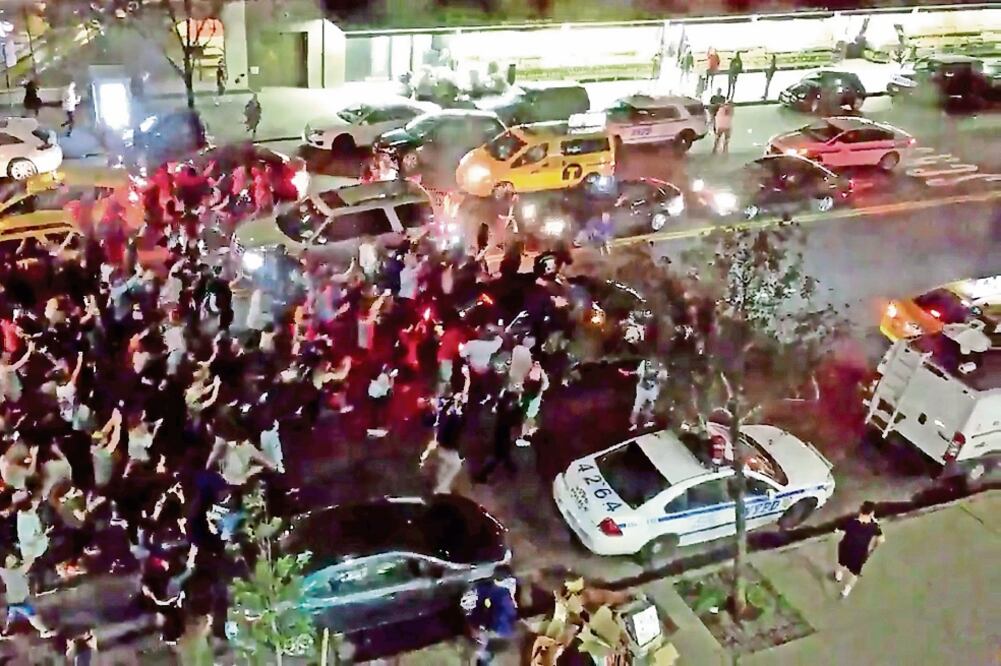 En media hora, unas cuatro mil personas se reunieron para asistir al concierto (TOMADA DE INSTAGRAM)