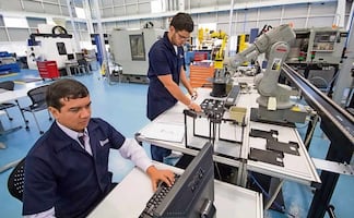 Maquiladores prevén endurecimiento de EU en revisión T-MEC; esperan que México modifique alza arancelaria