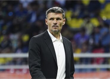 A Fernando Ortiz se le acumulan los problemas con los Rayados