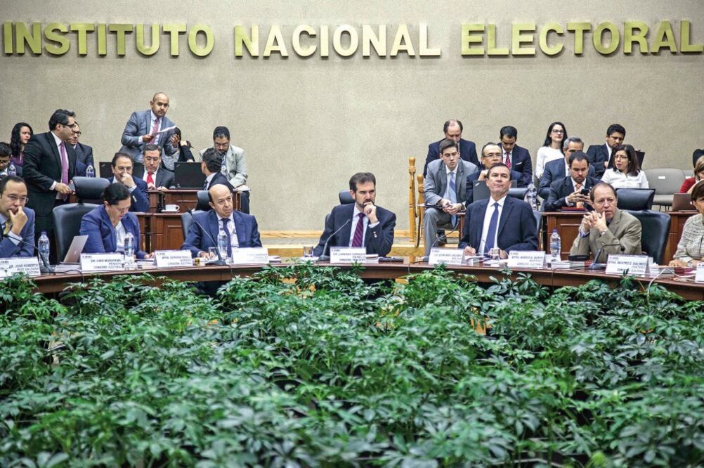 Representantes del PAN, PT, Movimiento Ciudadano y Encuentro Social ante el INE coincidieron en que se debe poner énfasis en la selección de consejeros de los Organismos Públicos Locales Electorales (OPL) (GERMÁN ESPINOSA. EL UNIVERSAL)