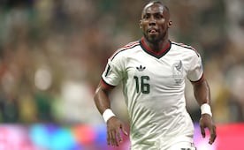Julián Quiñones se codea con Messi y Mbappé: el mexicano busca al Balón de Oro 2026