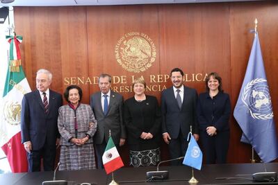 Michelle Bachelet asiste al Senado y se congratula de la paridad de género