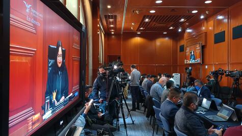 Ministra Presidenta, con énfasis en la a