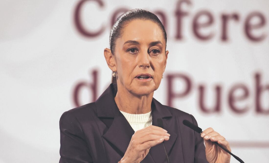 La presidenta Claudia Sheinbaum instruyó a la titular de la Secretaría de Mujeres, Citlalli Hernández Mora, para que revise toda la legislación relacionada con el acoso. Foto: de CARLOS MEJÍA. EL UNIVERSAL