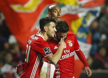 Benfica cierra 2016 como líder en Portugal