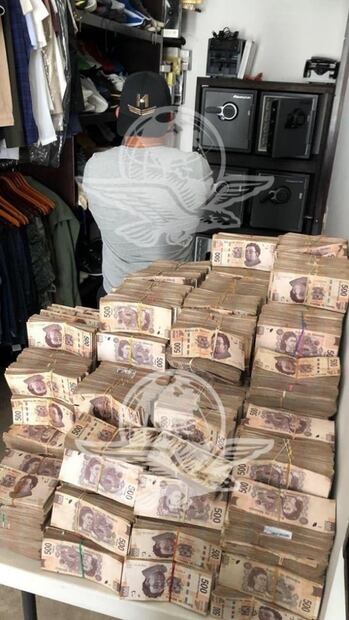 Líder de hackers robaba cajeros; tenía como para nadar en alberca de dinero