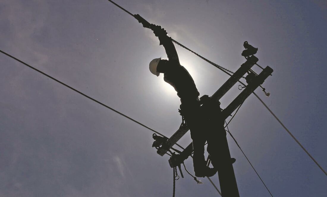 El Index pidió al gobierno federal cumplir con el compromiso que tiene el Estado de garantizar el abasto y la distribución de energía eléctrica ante los apagones que afectaron en las últimas semanas a casi todo el país. Foto: Archivo/ EL UNIVERSAL
