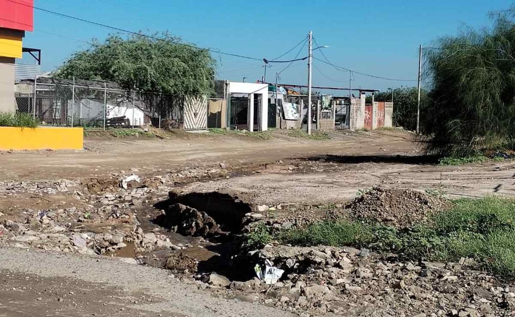 Lluvias provocan inundaciones y socavones en municipios de Baja California Sur; registran autos arrastrados por arroyos.
(02/09/26)
Foto: Especial.