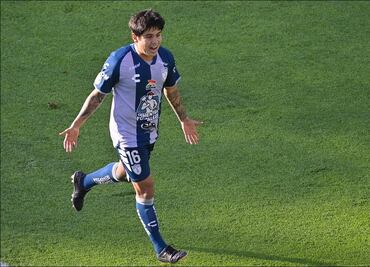 Pachuca se impone a su hermano León y es más líder que nunca