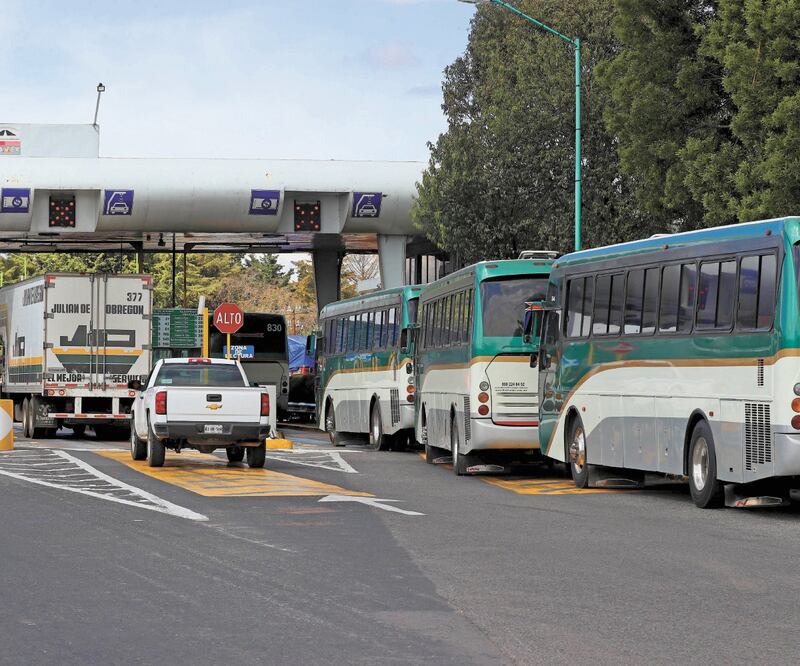 Los jóvenes exigen a autoridades que retiren 42 denuncias en su contra por plagio de unidades. Foto/JORGE ALVARADO. EL UNIVERSAL