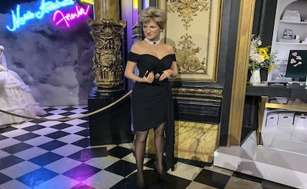 ¡Como dos gotas de agua! Figura de Lady Di llega al museo de cera de París con su "vestido de la venganza"