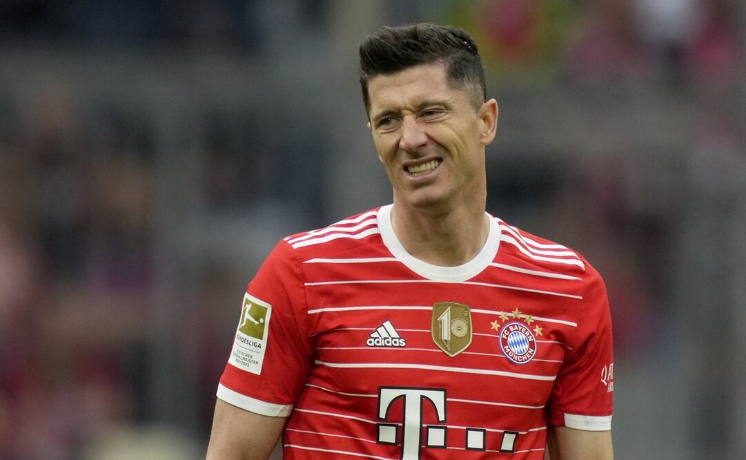 Robert Lewandowski en el partido del Bayern Munich vs Stuttgart - FOTO: AP