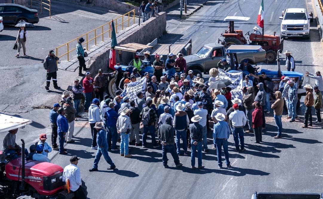 Productores de frijol retomaron los bloqueos de vialidades en la capital de Zacatecas. (23/03/2026) Foto: Diana Valdez