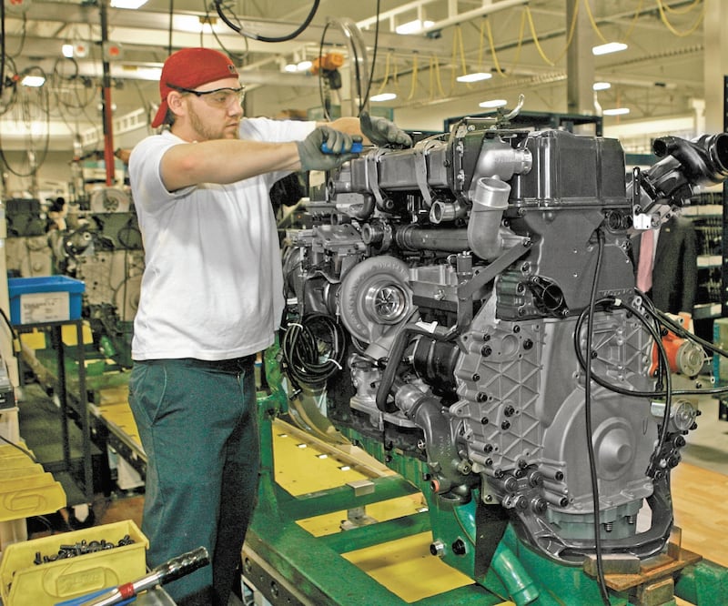 De acuerdo con la ANPACT, el principal problema es que en el T-MEC se fija que los vehículos pesados que se exporten deberán tener un contenido regional de acero y aluminio de 70%.  ARCHIVO EL UNIVERSAL